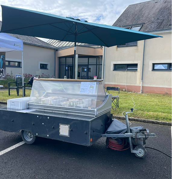 exploitation fromagere à La Bazoche-Gouet près de Chateaudun en Eure-et-Loir 28