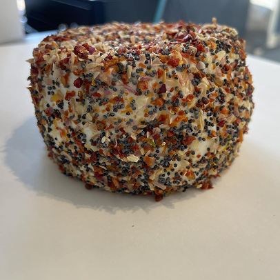 fromage de vaches cremeux aux épices à La Bazoche-Gouet près de Chateaudun en Eure-et-Loir 28