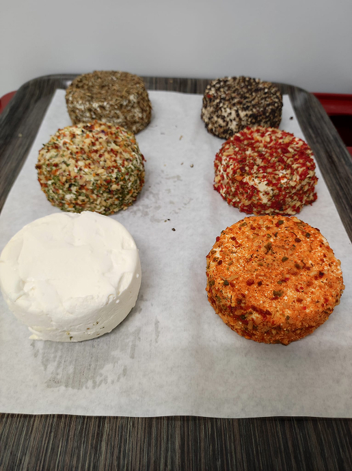 6 fromages de vaches à La Bazoche-Gouet près de Chateaudun en Eure-et-Loir 28